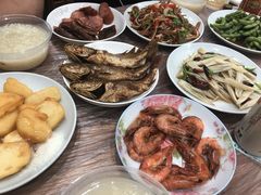炒顺风-蓝精灵饺子店