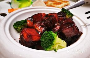 Shanghai-style Braised Pork Belly