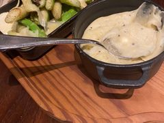 -恰餐厅及酒吧 CHAR Bar & Grill (北京丽都皇冠假日店)