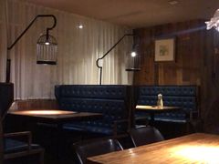 卡座-青年公社烤鸭(青年路店)