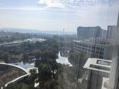 -南阳建业森林半岛假日酒店