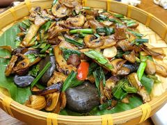 -云海肴·汽锅鸡·云南菜(天山百盛优客店)