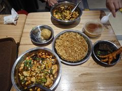 -柳州肥姨妈大骨螺蛳粉(万达中心店)