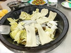 -屯老二农家铁锅炖·行业领军者(梅江店)