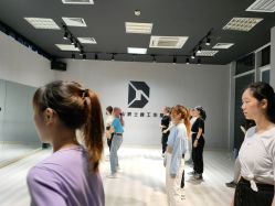 -DL专业爵士舞街舞工作室