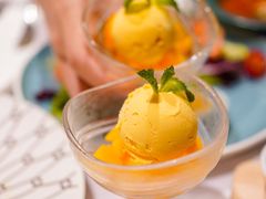 -深圳富苑皇冠假日套房酒店