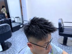 -88潮牌美发沙龙