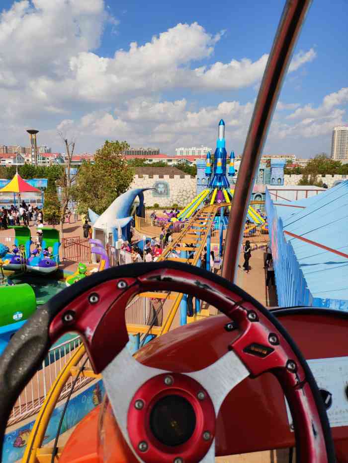 乳山银滩梦幻王国-"非常棒,带姑娘去的,整整玩了一天,不过有.