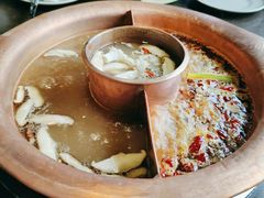 -滇釜火锅·能喝汤的火锅(车公庄店)