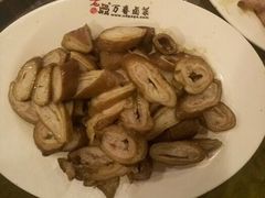 -老鼎万春卤菜(鹭湖宫8区店)