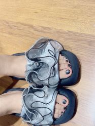 -甲·铺轻奢美甲美睫