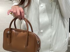 -URBAN REVIVO(欢乐海岸购物中心店)