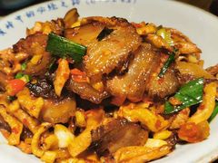 -吃饭皇帝大土家民族菜(正大广场店)