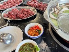 -牛一煲美食(江高店)