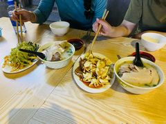 -雷祖芳老妈蹄花店