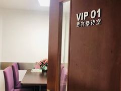 -阿姨来了月嫂服务中心(徐汇店)