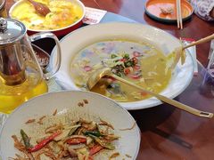 -川流不息·地道川菜·小龙虾(松东路店)