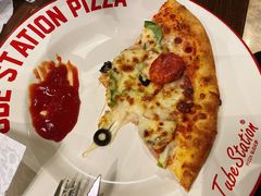 芝士满满-Tubestation站点比萨(高新万达ONE店)