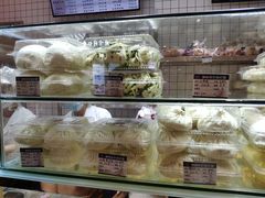 -白玉兰食品甜凤店(合生汇店)