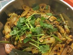 -川山城麻辣香锅(鼎汇美食城店)