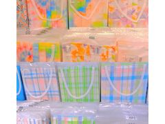 -名创优品(北京新中关购物中心地铁层店)