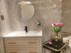 -MIDA蜜哒•科技逆龄美肤连锁