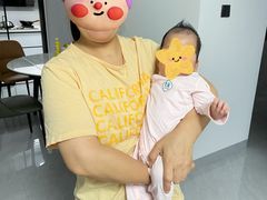 -鲸鱼妈妈月嫂/育婴师定制