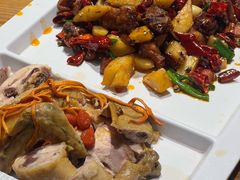 -隔壁老王·家常云南菜(花巷店)