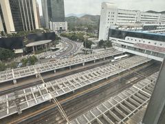 -吾遇酒店(深圳火车站罗湖口岸店)