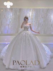 -南京宝娜嫁衣婚纱礼服馆(中央路店)