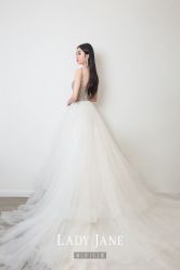 -Lady  Jane高端婚纱礼服馆