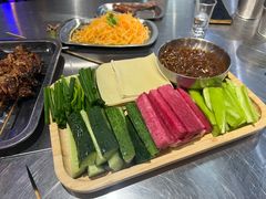 -马路牙子烧烤音乐酒馆(望京店)