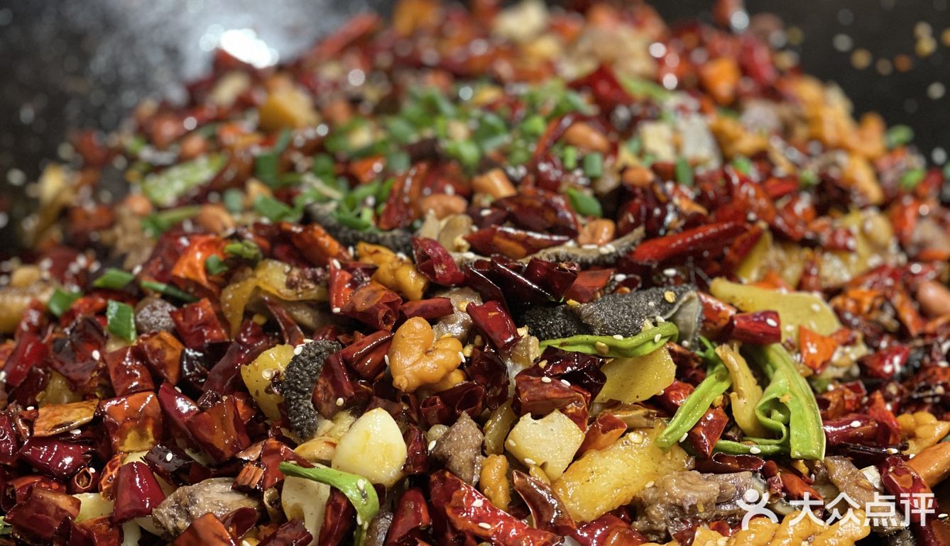 「辣子羊肉」味道很棒!本来一直说天气冷了,找羊肉吃