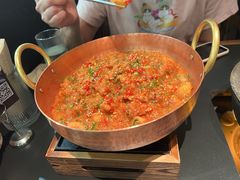 铜锅油焖鸡-Ameigo梅果·云贵川bistro(长宁来福士店)