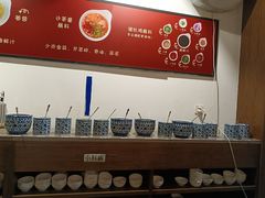 -尚尚仙·酸汤猪手·猪肚鸡火锅(华联万柳购物中心店)