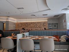 大堂-必胜客(大润发店)