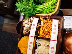 -盡膳口福跷脚牛肉火锅(晶耀前滩店)