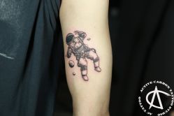 -AC TATTOO 纹身