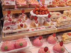 -巴黎贝甜(大宁国际商业广场店)