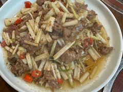 小炒黄牛肉-湘聚南县土菜馆(龙山二路店)