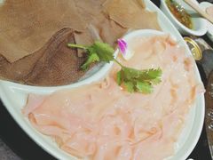 -红九格老火锅(三峡广场店)