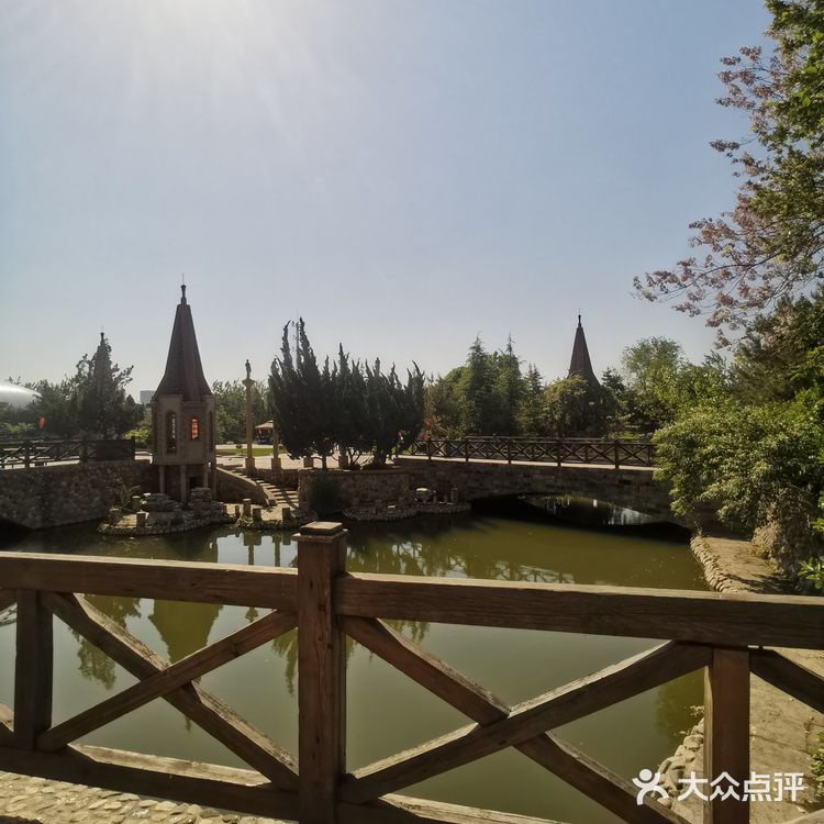 中华石园-西班牙巴塞罗那之天津分那[调皮]