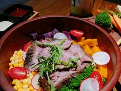 烤牛肉沙拉-岔巴精酿啤酒餐吧(南屏街店)