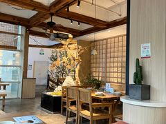 -蜜桃餐厅·伴山(湖滨商业街店)