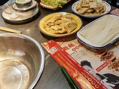 -超越炭火牛蛙火锅鸡(河东店)