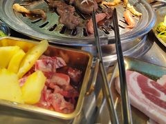 -哈哈碳都·牛肋条无限自助烤肉(宝龙店)