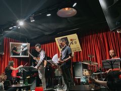 -东岸Cafe 爵士俱乐部