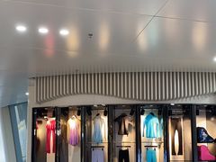 -冰纷万象滑冰场(深圳万象城店)