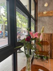 -PE SALON
