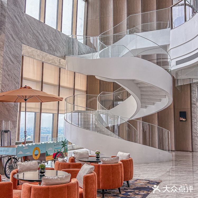 常熟的！！高空湖景下午茶真的绝美了… 